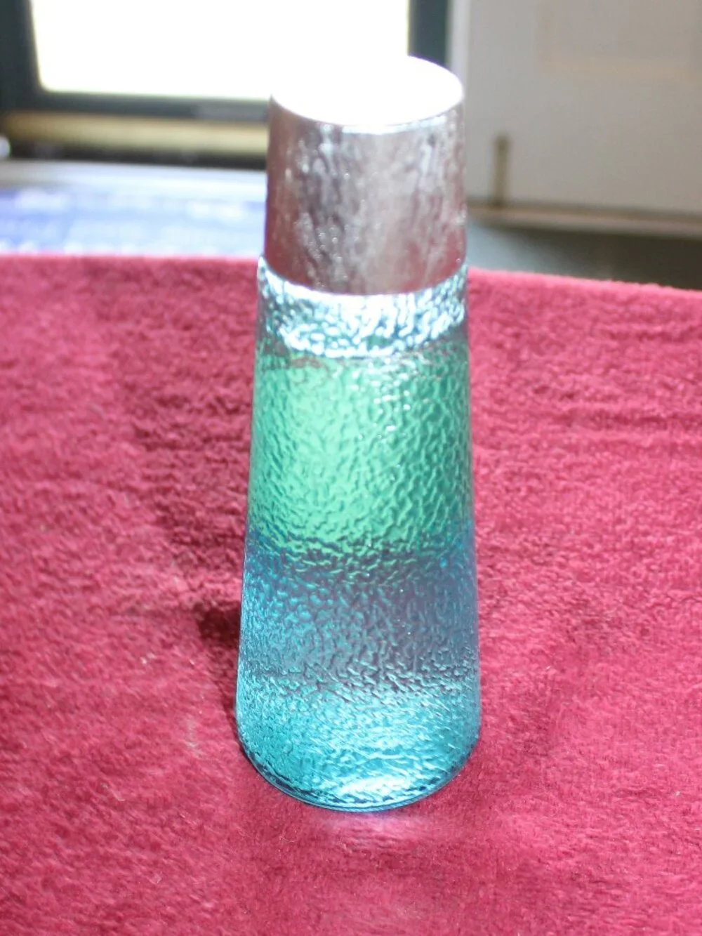 Vintage Avon Eau de Cool Splash-On Refresher bottle from the 1970s.